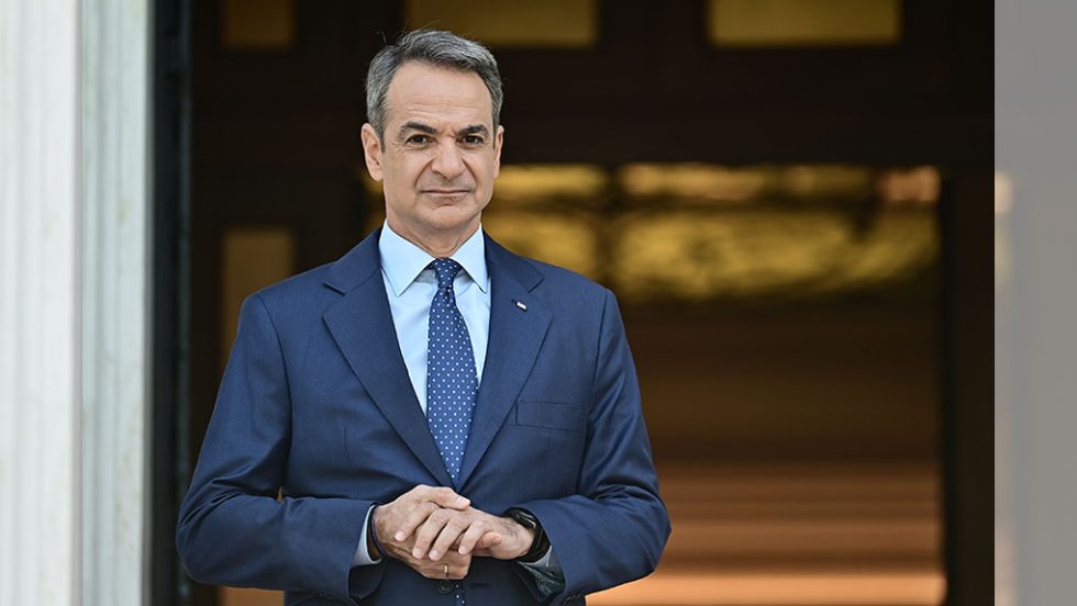 Από το φιάσκο Λαζαρίδη στην παιδαριώδη πτυχιακή Μητσοτάκη